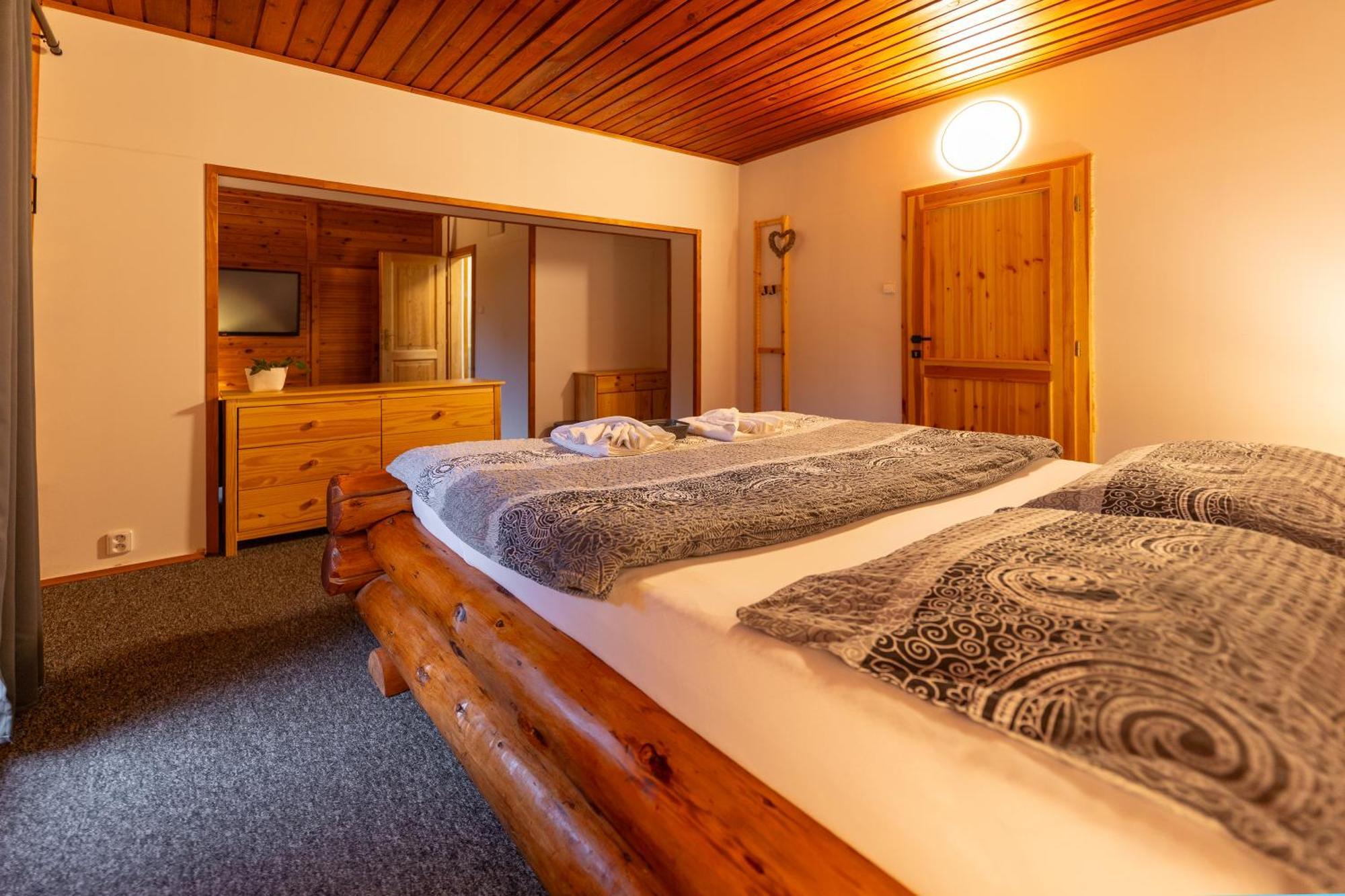 Wellness Pension Koliba Komorni Lhotka Room photo