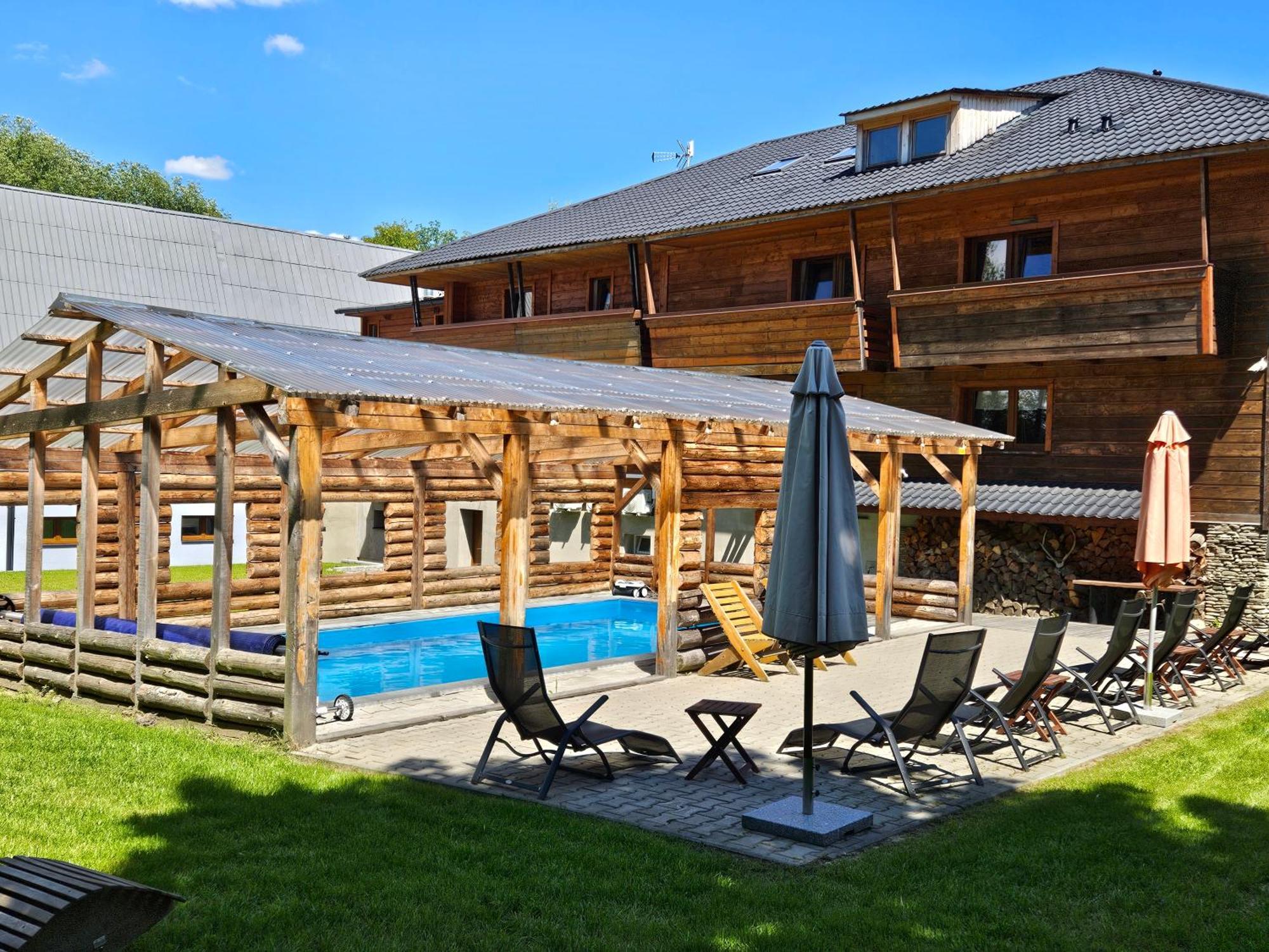 Wellness Pension Koliba Komorni Lhotka Exterior photo
